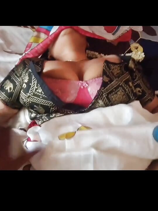 Em primeiro plano - fodendo - compilação de vídeos de sexy dona de casa indiana em saree &blusa