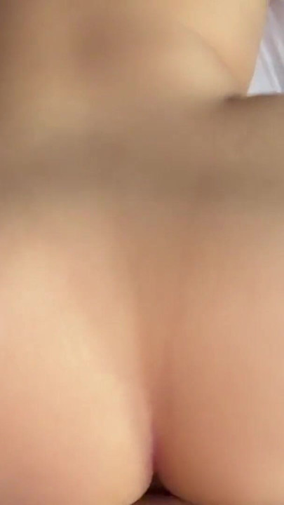 Beautiful Big Ass Gets Fucked After Returning From The Pool With Her Friend's Boyfriend, She Takes Her Boyfriend Away In The Same House | Clip 1