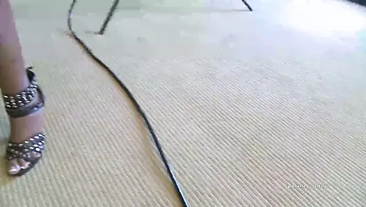 Büyük memeli azgın zenci kız Codi Bryant ırklararası sikişiyor (4k)