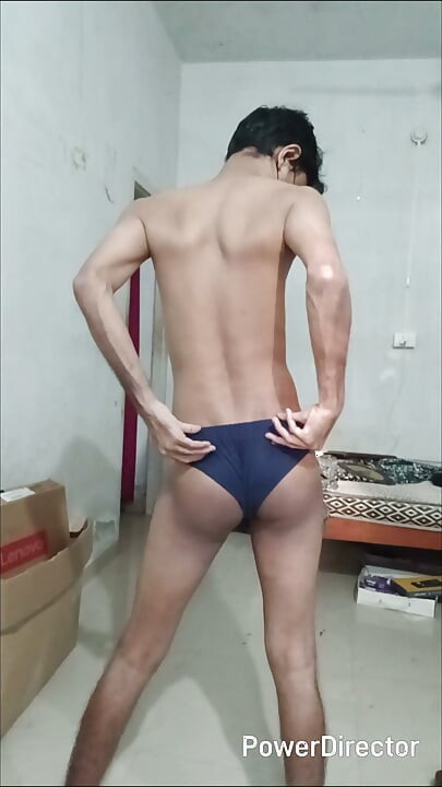 Pria menggoda pakai tubuhku