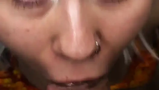 Tüm dölleri boşaltana kadar güzel bir büyük yarak emmeye ihtiyacım vardı