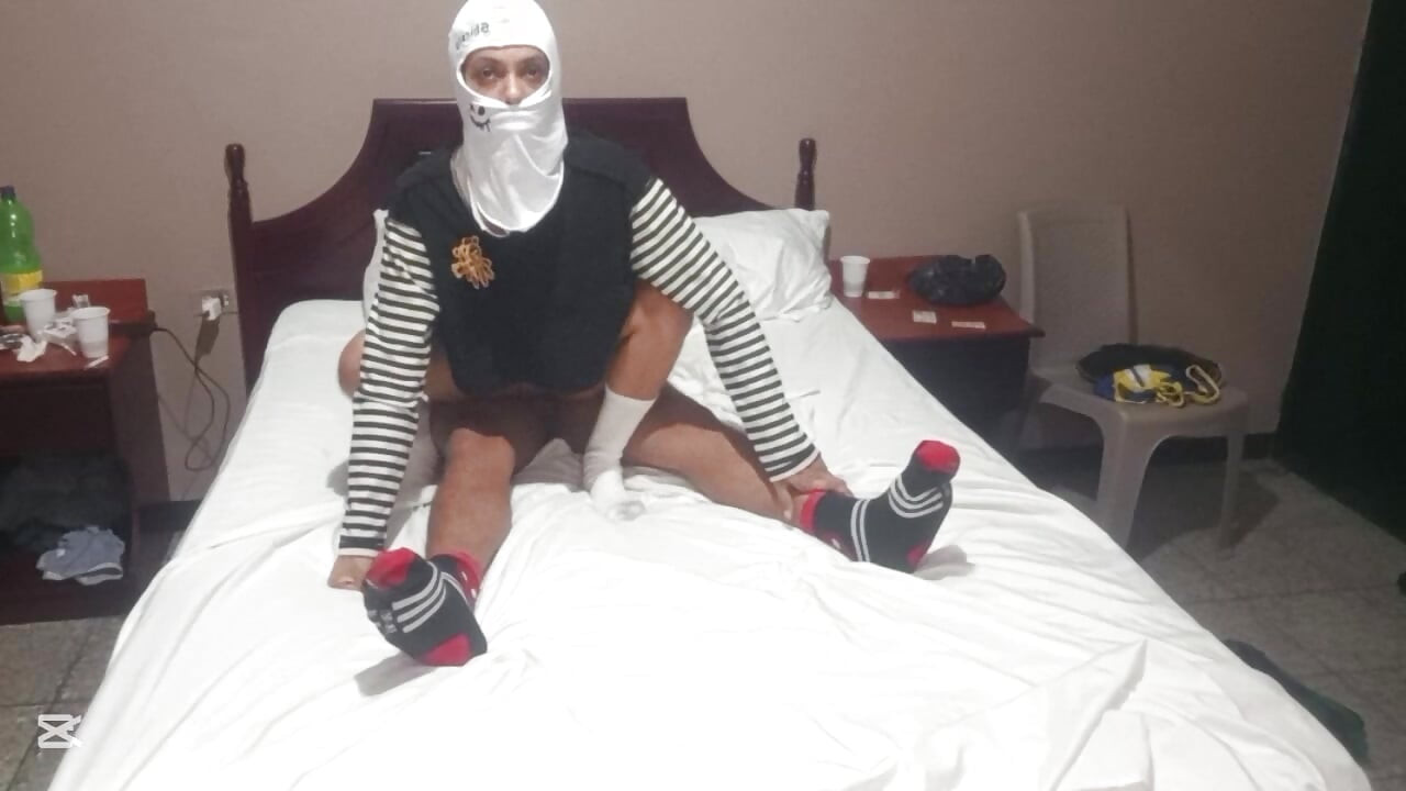 Desi 18-year-old schoolgirl rode her stepbrother's cock