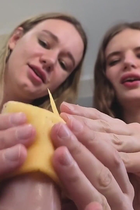 Mrlja od sira: sperma na smrdljivom Kambertu!