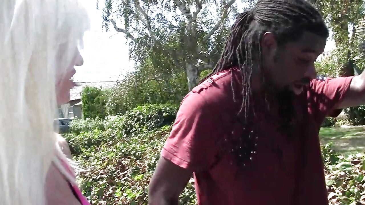 Zakar hitam yang hebat untuk pepek basah yang sempurna