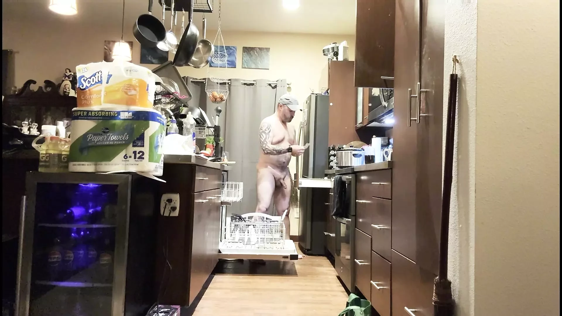 Washing the dishes naked with a hardon