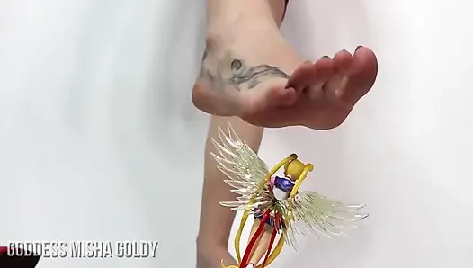 Giantess Kaolinite yalınayak seni aşağılıyor!