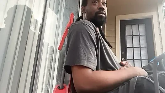 Cubby Da Po Hubby Off da Porch