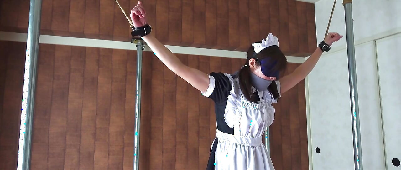 拘束され、リモバイでよがりまくるメイド