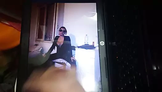 Drkanje na mamu