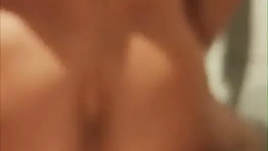 Arkadaşımın evinde, iç çamaşırını çaldı ve orgazma ulaştı, Bathroom.mp4