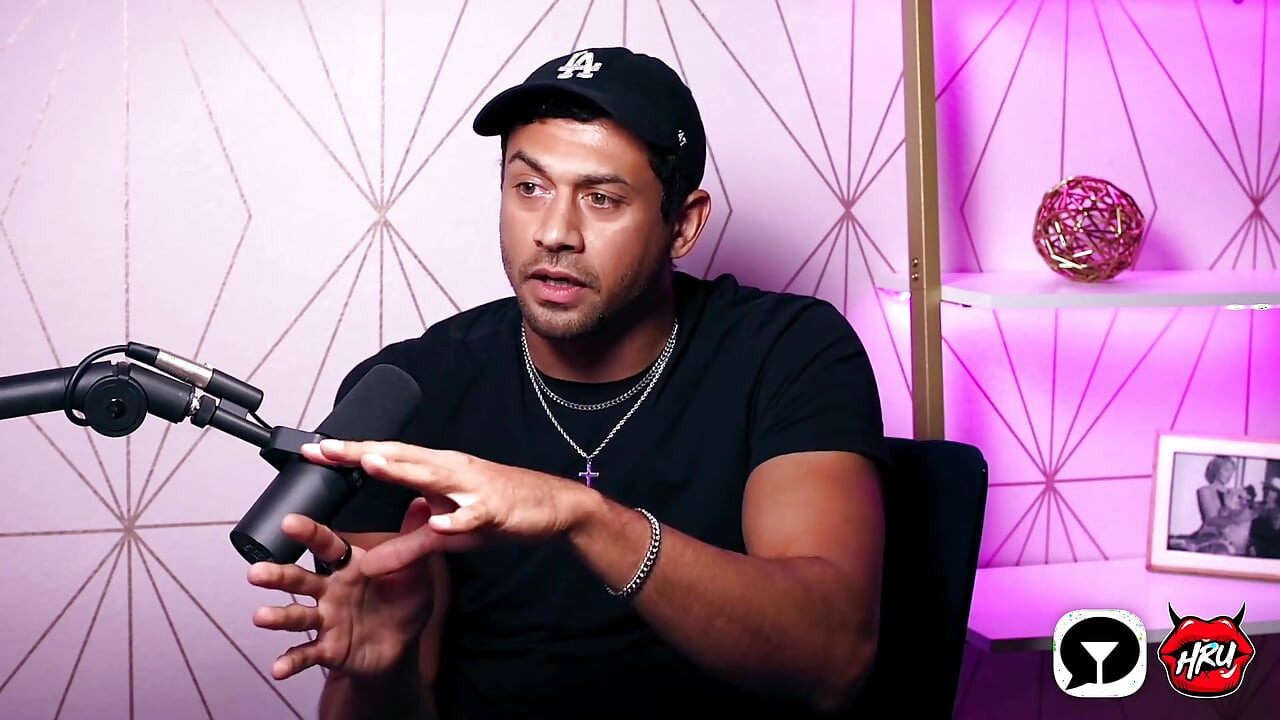 Alex Jones Gets Real About Size, Performance Anxiety, and Pressure
