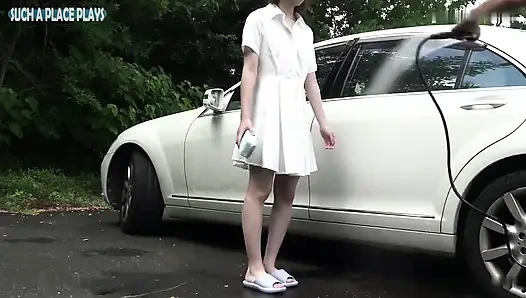 Nackte glückseligkeit, rasierte verheiratete schönheit bloßgestellt, blowjob, autowäsche, necken, enges stoß-creampie-finish