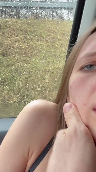 Streetfuck Czech Beauty Pay with Her Pussy