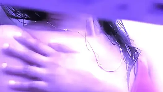 Bugil di kamar mandi solo paling seksi