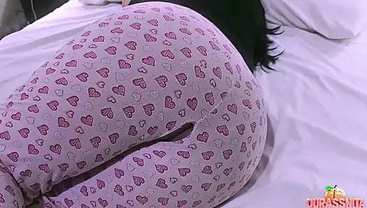 I didn't have another pajamas stepbrother Why are you penetrating me? Don't come inside!