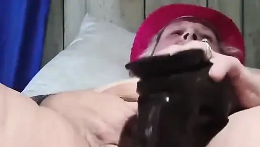 Cewek itu masih belum puas kalau dientot habis-habisan sama kontol besar pria kulit hitam