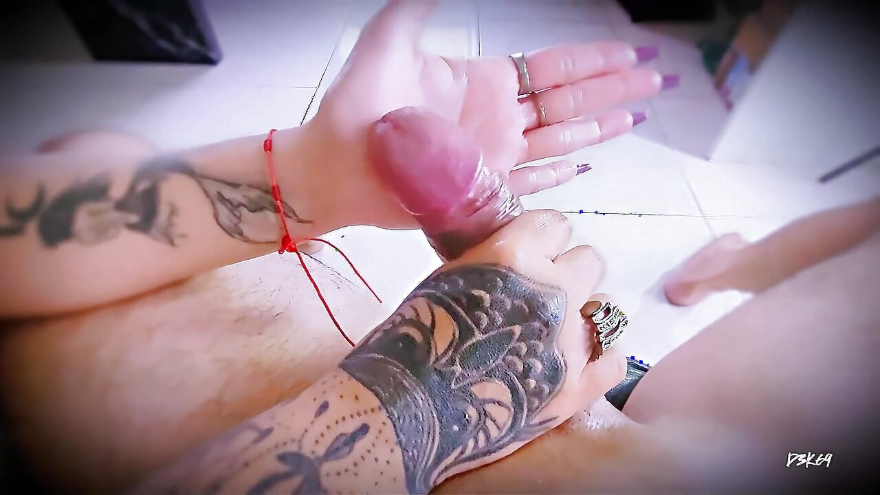 Lange negle vinder massage hård pik og kugler POV