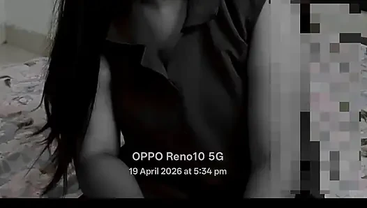 Indian Girlfriend sex with her boyfriend friend in a oyo hetel - the girlfriend cheating with her boyfriend