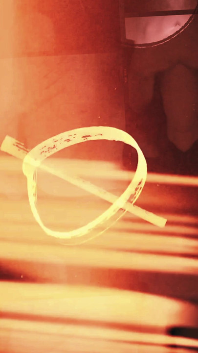 スクロールをやめてください。これを見て下さい。