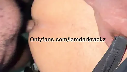 Evli adam hayatının büyük sikini alıyor