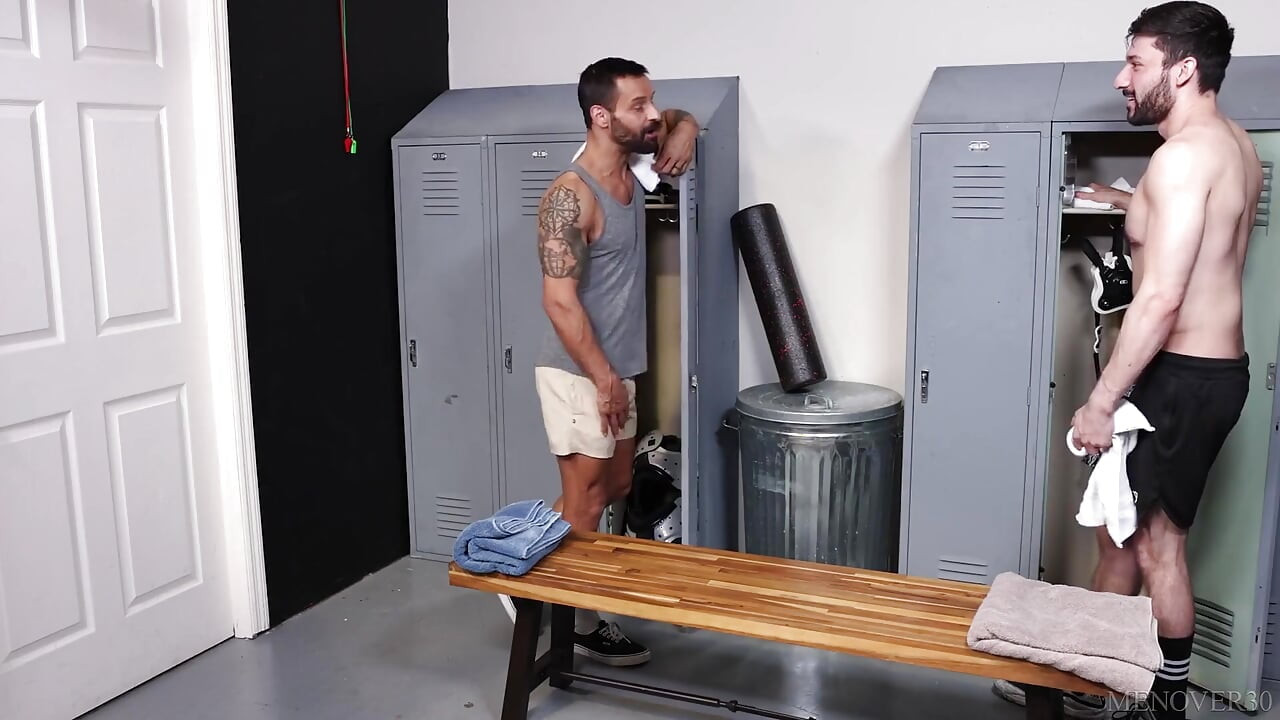 Menover30 - Older Bearded Hunk Gets Fucked by a Monster Dick