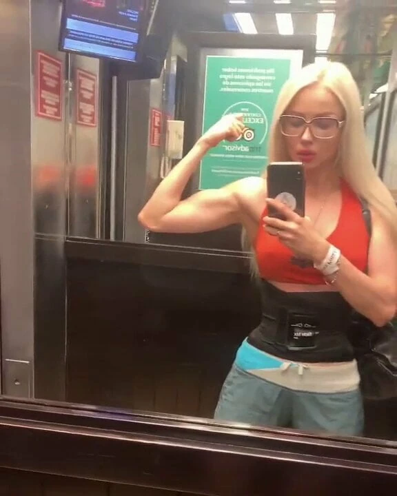 Barbie biceps