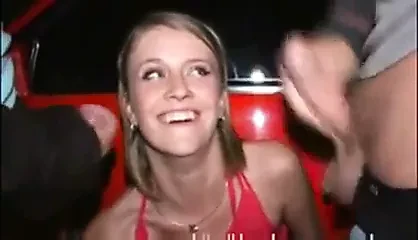 Blonde girl do dogging outsite.