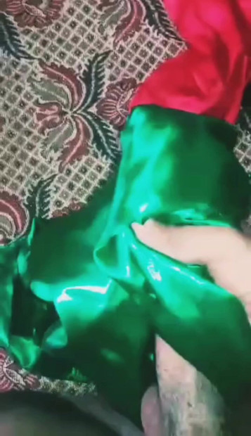 बहन साटन सूट सलवार के साथ चुदाई (15)
