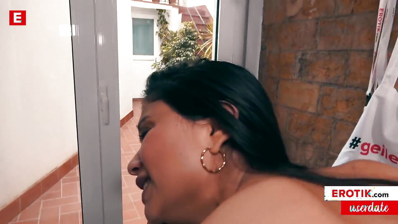 Linda latina Jade Presley quiere tanto una cogida dura