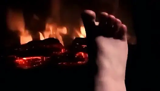 Warming My Feet up to Give You a Nice Hott Footjob No Headphones Required