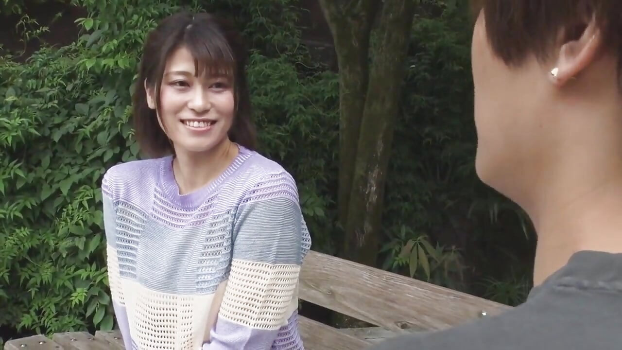 Seducing by Flashing Pussy Manami Kato Ema