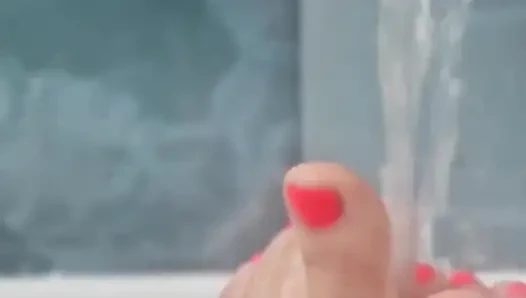 Delicious Toe Tease