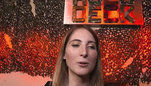 Секс-вечеринка С Двойными Проникновением С Алкоголем И Возбужденными Блондинками