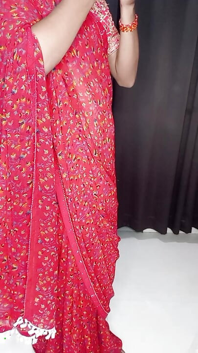 Gorgeous sexy red saree wearing like my stepmom sexy figur