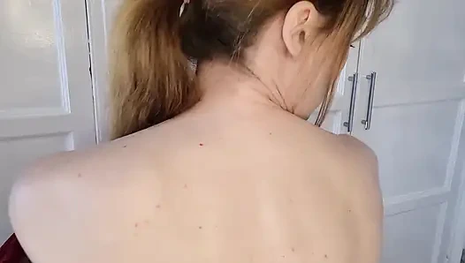 Одетые Женщины, Раздетый Мужчина: Инструкция По С Веснушками, Фетиш