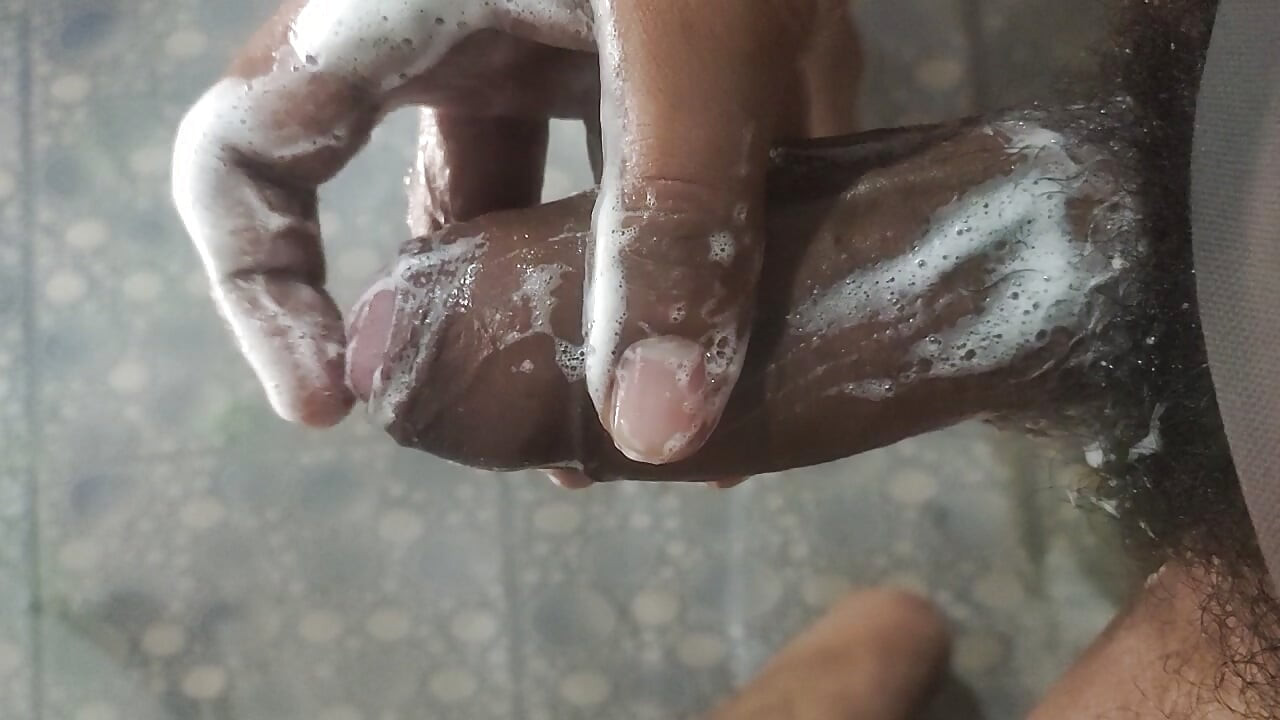 мастурбация с шампунем