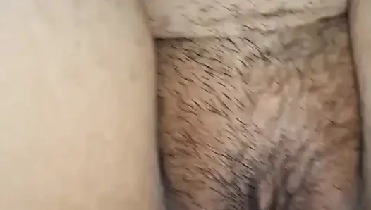 Богатая киска, любит член