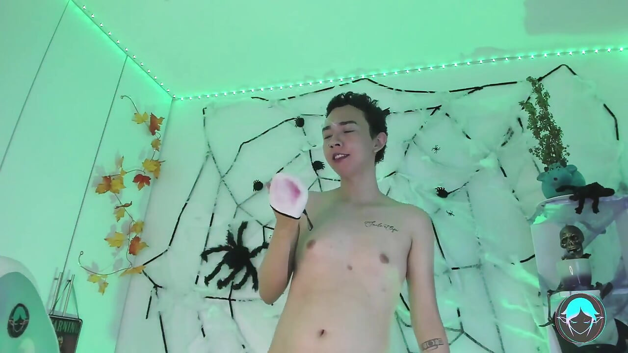 Elf Transformation to Sissy Boy
