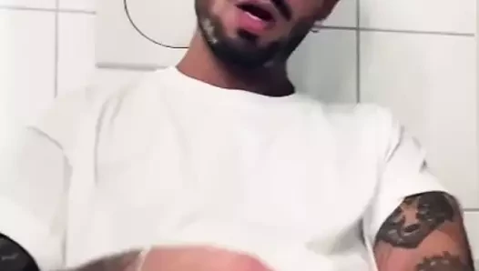 Tatted sürtük denis sikiliyorum!