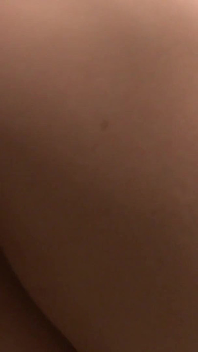Emotional moment from "Stiefschwester streckt den Arsch hin und sagt nimm mich"