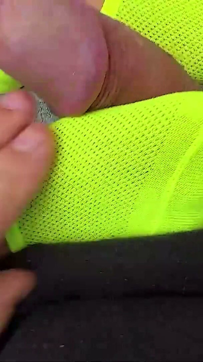 Eski sınıf arkadaşımla parkta tanıştım ama herkesin içinde 😱 sikimi sikiyor | Klip 1