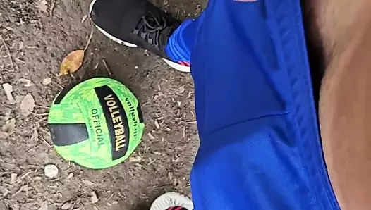 Svrši u sportskim pantalonama