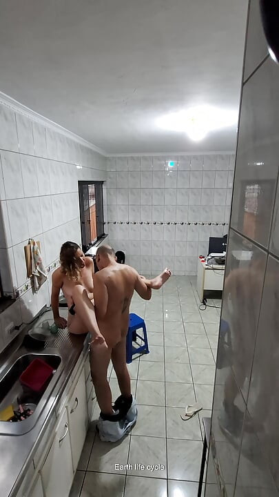 The maid agreed to get naked and receive an ejaculation on her face.