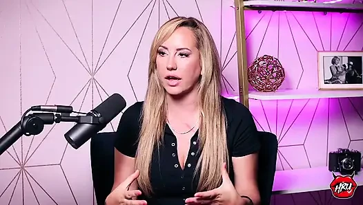 Brett Rossi: das Comeback, das Chaos und was wirklich mit Charlie Sheen passiert ist