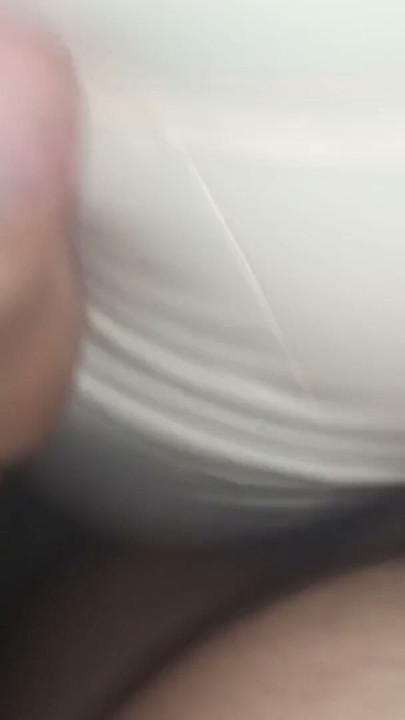 Estou a foder a sério com a minha boneca insuflável. | Clip 2