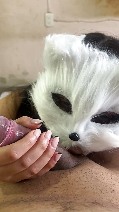 Hoje Laeris agiu como uma gatinha ansiosa por seu leite.