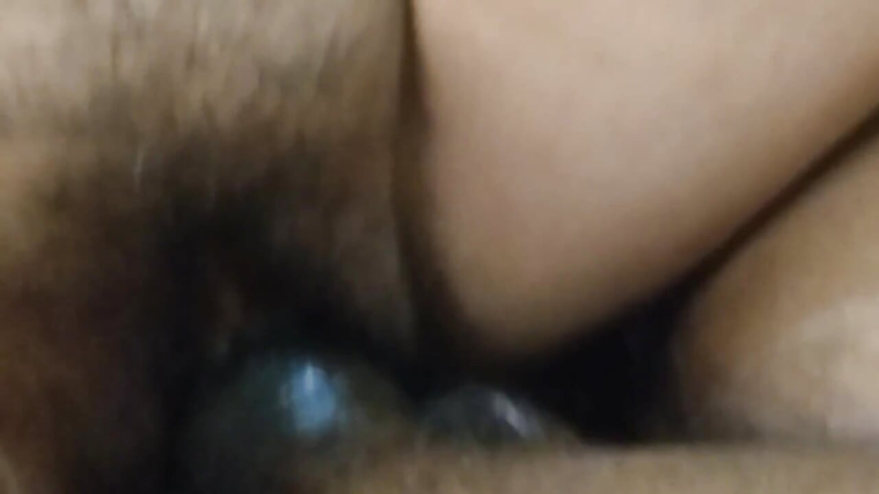 I called an Indian desi sexy lady to a hotel and enjoyed sex.