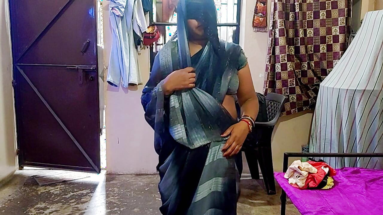Desi bhabhi fuking neighbour boy's hindi audio