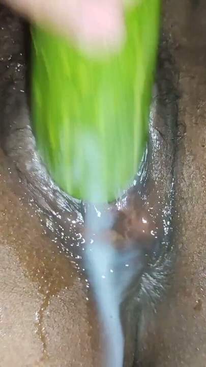 Horny Pinay Wife Firstime Masturbating Using Cucumber then She Squirts Alot | Clip 1