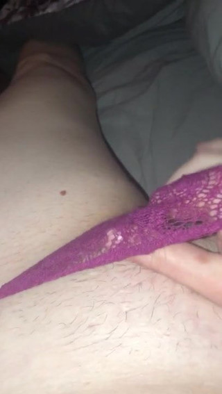 A quick fingering before bed